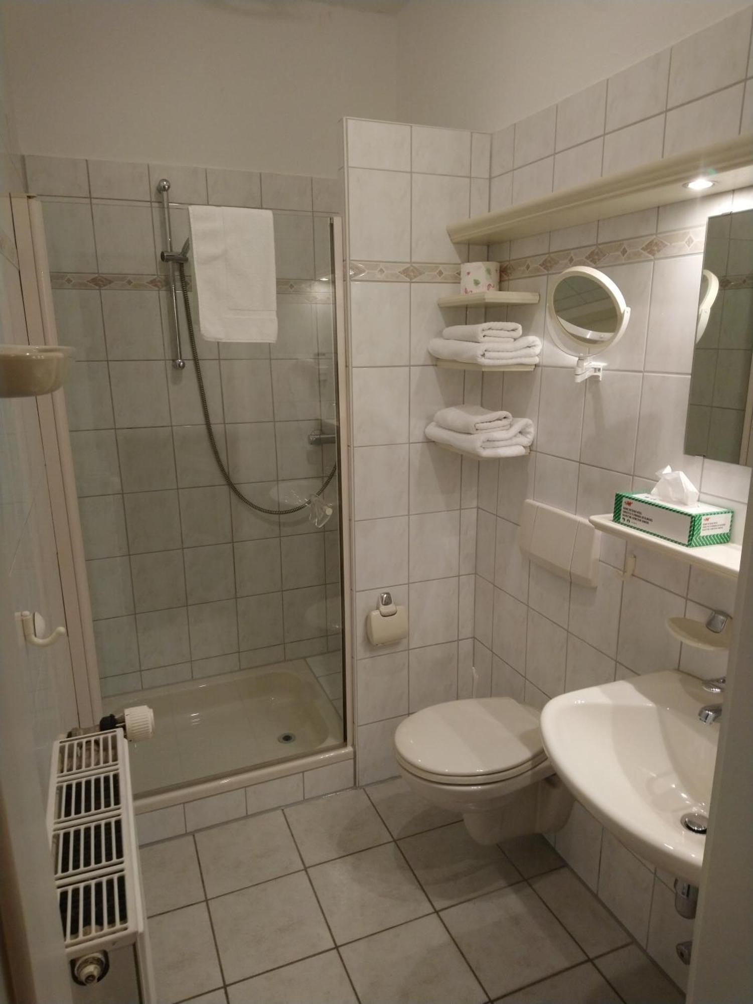 Hotel Weinhof Gross Mackenstedt 施图尔 客房 照片