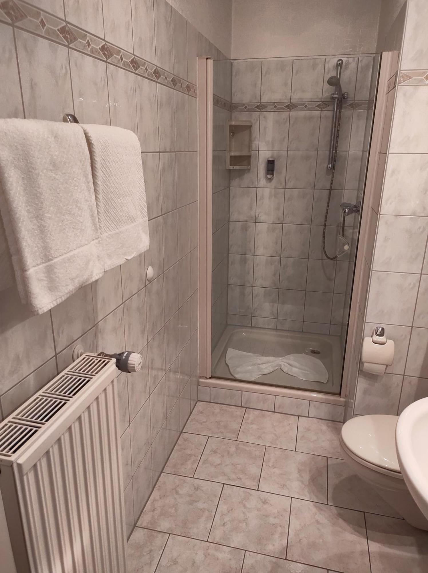 Hotel Weinhof Gross Mackenstedt 施图尔 客房 照片